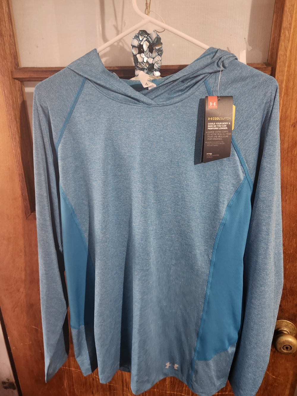 NWT Under Armour Womens Teal and Ocean Blue Hoodie Performance Top Size XL